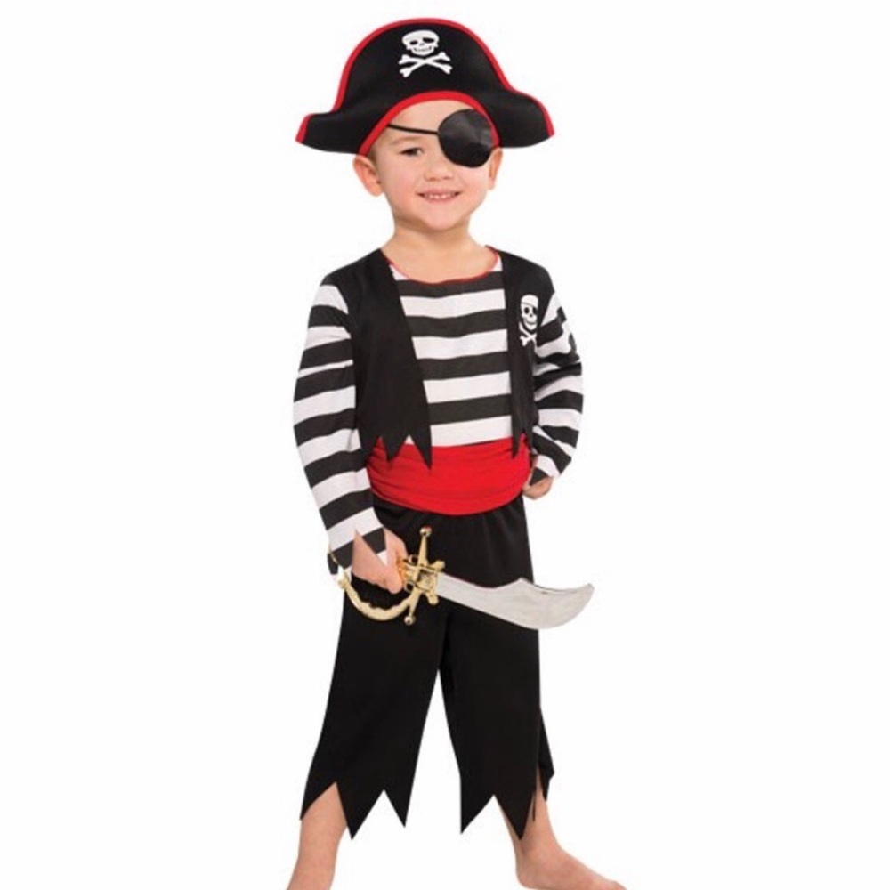 Boy pirate costume size 3/4